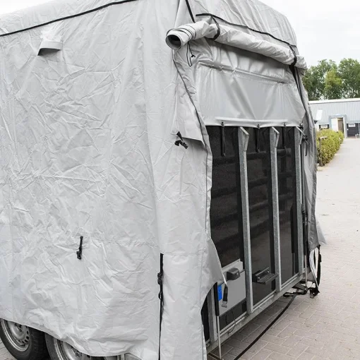 Hoes voor paardentrailer 370x250